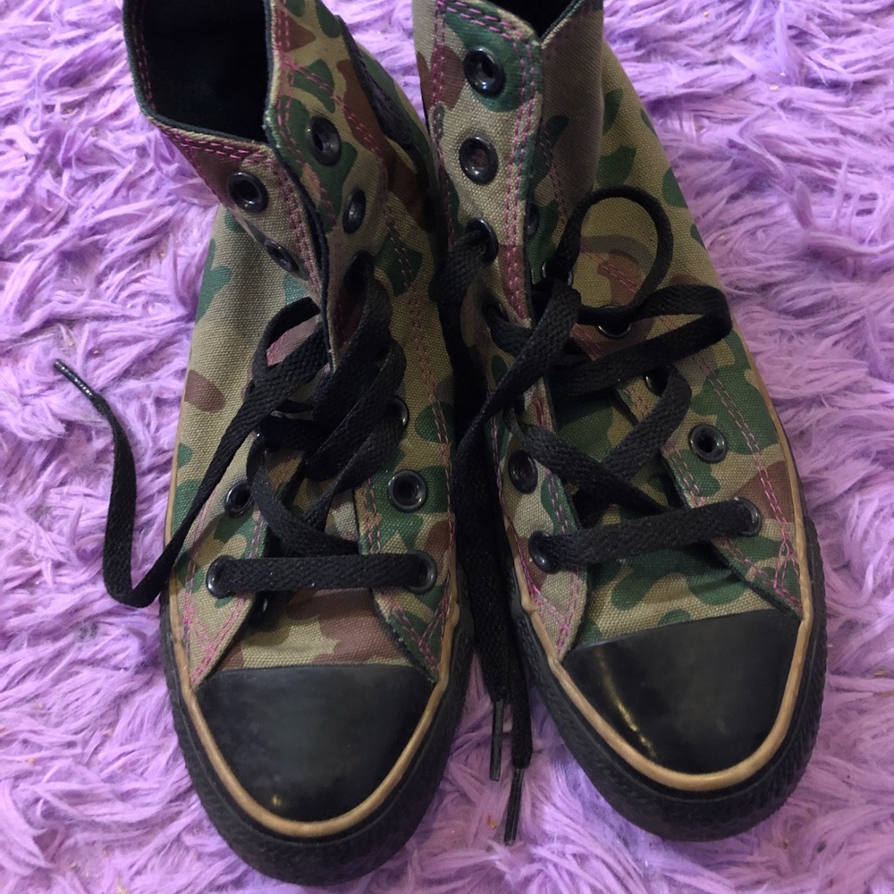 Custom made converse